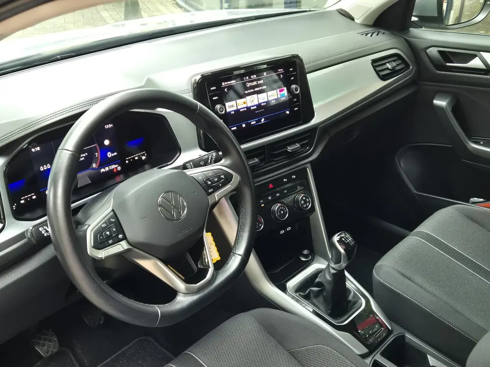 Volkswagen T-Roc 1.0 TSI Life | Navigatie | Digitaal Dashboard | Adapt. Cruise Control T-Roc 1.0 TSI Life | Navigatie | Digitaal dashboa uit 2023, foto 13