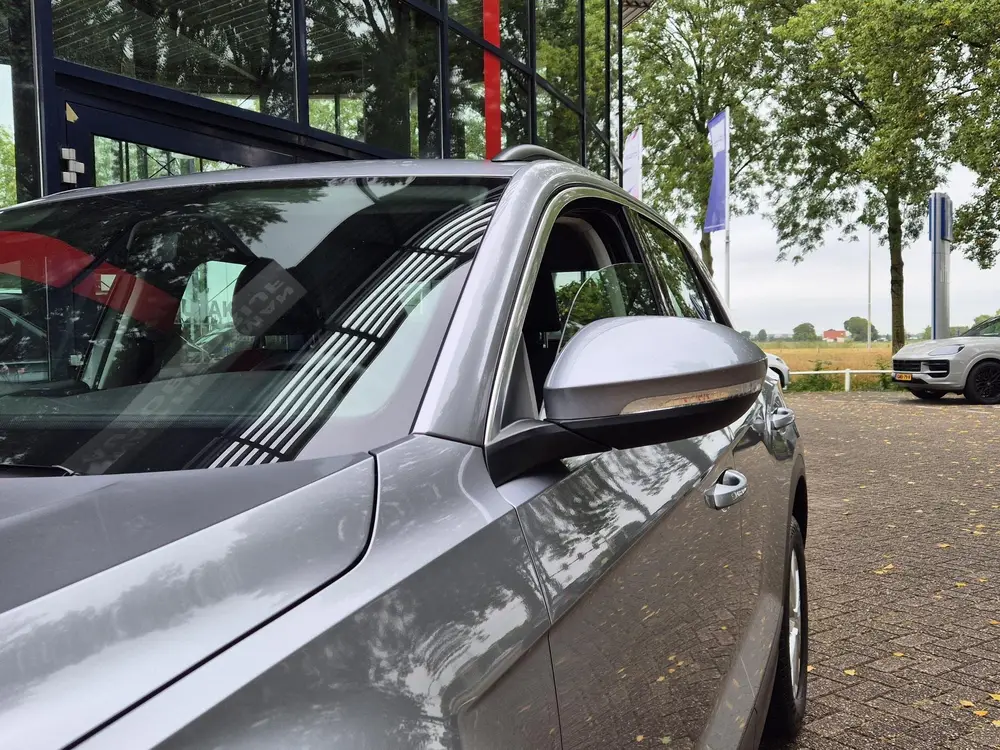 Volkswagen T-Roc 1.0 TSI Life | Navigatie | Digitaal Dashboard | Adapt. Cruise Control T-Roc 1.0 TSI Life | Navigatie | Digitaal dashboa uit 2023, foto 8