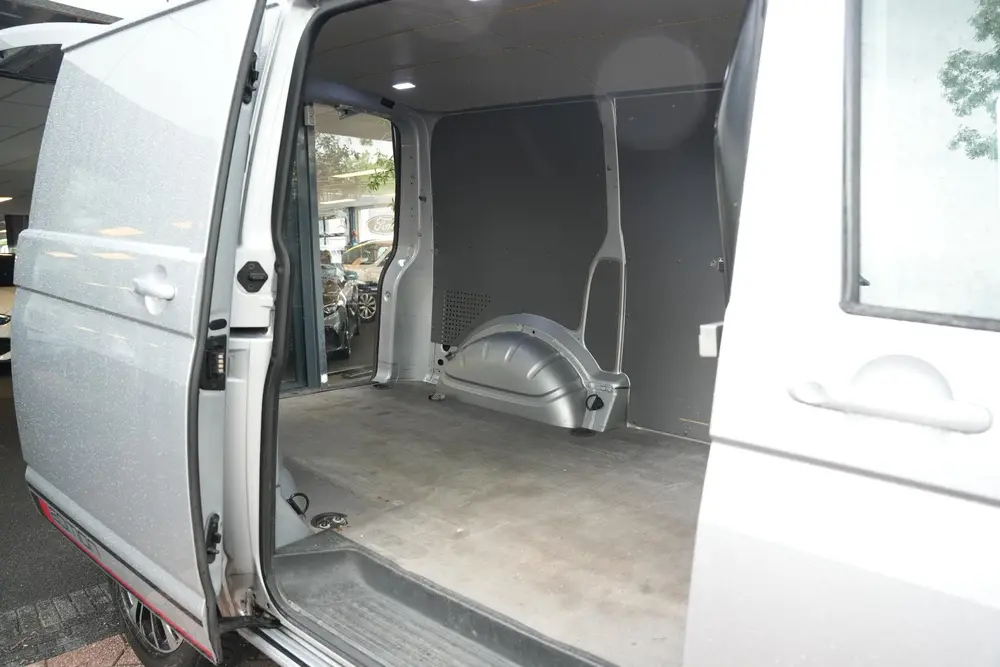 Volkswagen Transporter 2.0 TDI L1H1 4Motion Edition | Automa uit 2022, foto 16