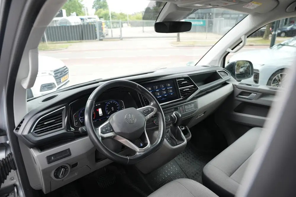 Volkswagen Transporter 2.0 TDI L1H1 4Motion Edition | Automa uit 2022, foto 2