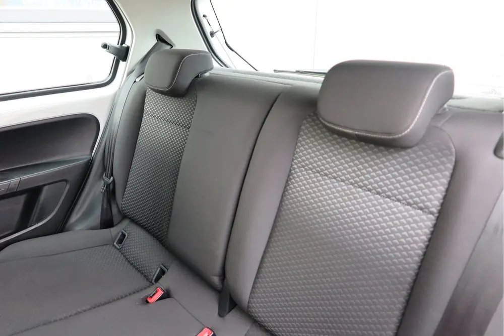 Volkswagen Up! 1.0 49kw 66pk Active, Cruisecontrol , Stoelve uit 2021, foto 19