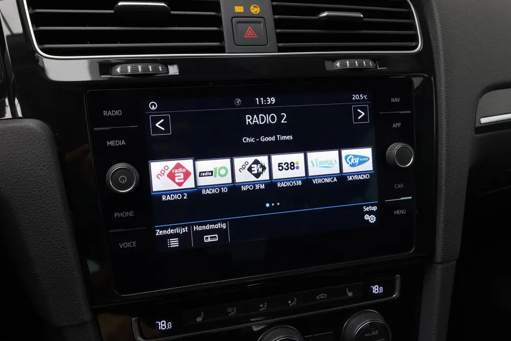 Volkswagen Golf 1.5 TSI Highline Business R |Massage|Carplay uit 2020, foto 15