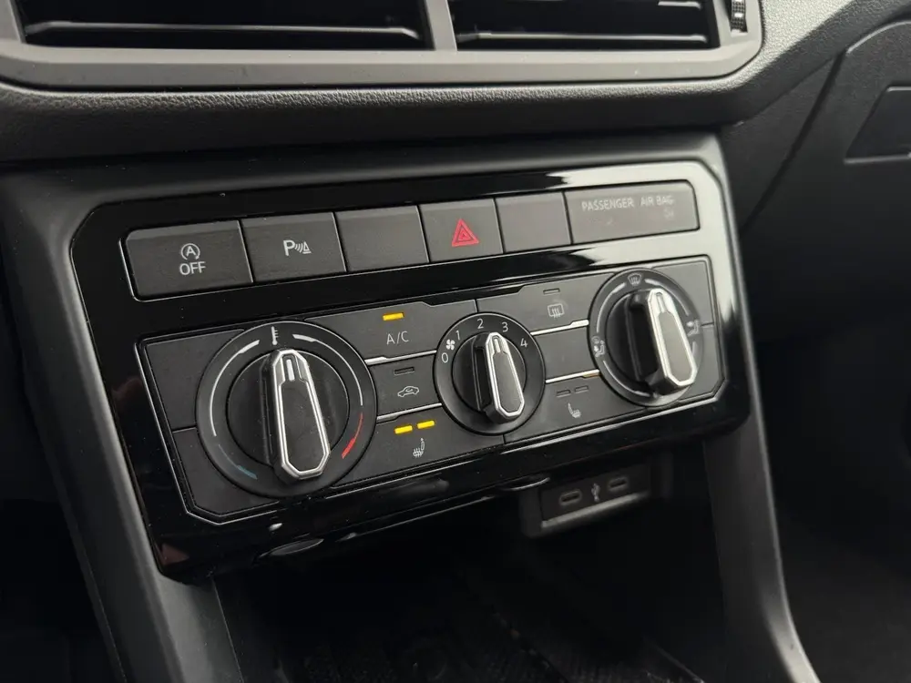 Volkswagen T-Cross 1.0 TSI Life | Digital Cockpit | LED | Ca uit 2023, foto 17
