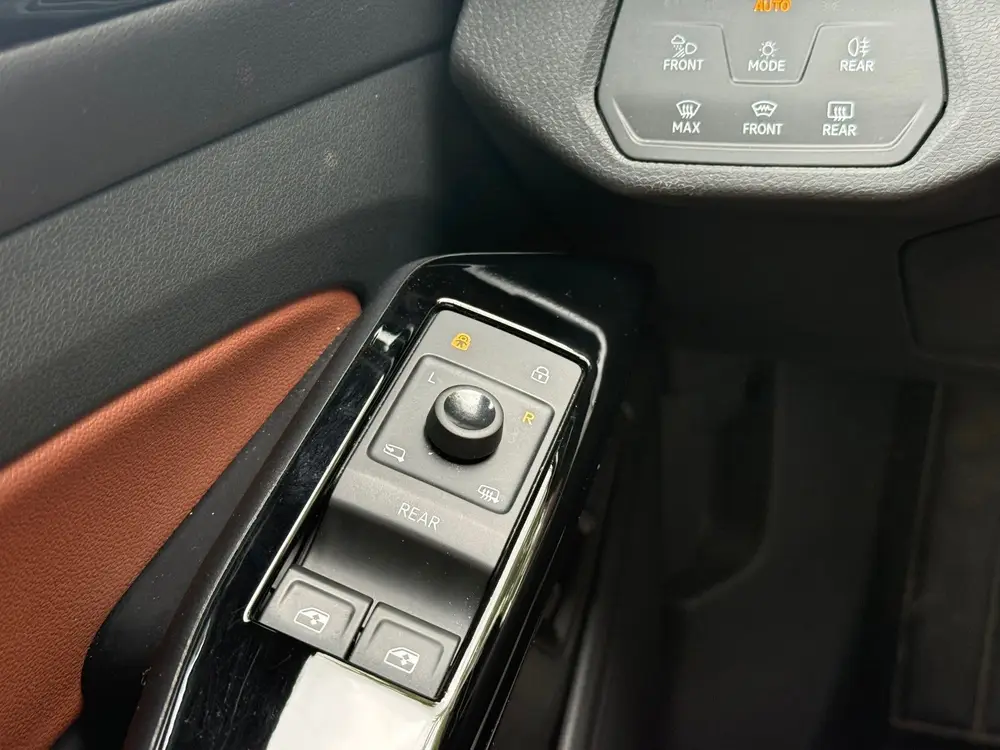 Volkswagen ID.4 Tech 77 kWh l 91,4% SOH l Pano l Camera l VD uit 2021, foto 19