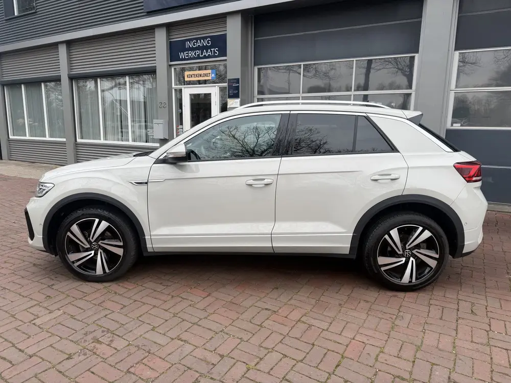 Volkswagen T-Roc 1.5 TSI R-Line 2024 km 24.000 Nap 1e eigen uit 2024, foto 3