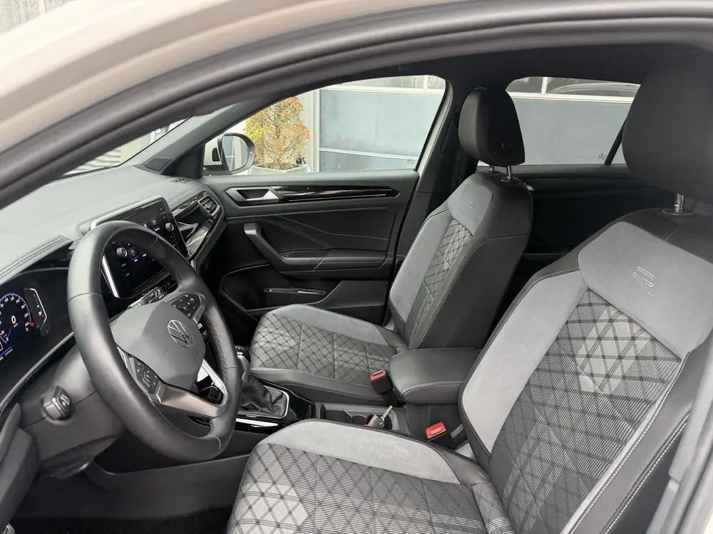 Volkswagen T-Roc 1.5 TSI R-Line 2024 km 24.000 Nap 1e eigen uit 2024, foto 7