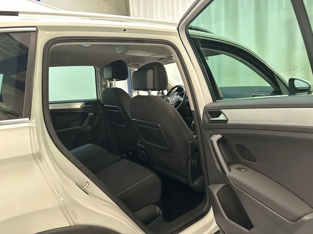 Volkswagen Tiguan 1.5 TSI 150pk DSG ACT Comfortline Business uit 2019, foto 18
