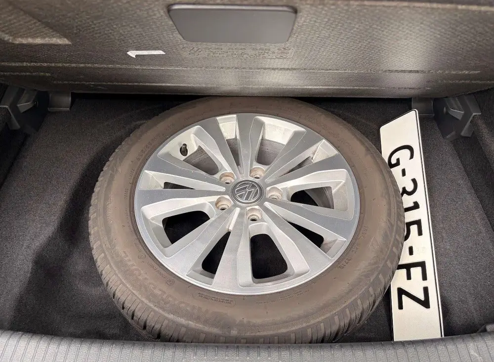 Volkswagen Golf 1.5 TSI 130pk 2019 Zwart, ACC, masagestoel uit 2019, foto 17