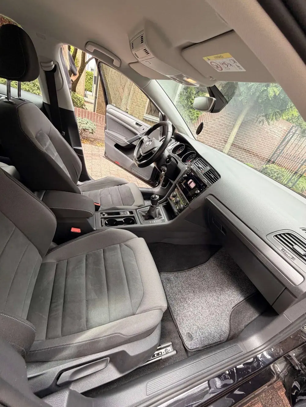 Volkswagen Golf 1.5 TSI 130pk 2019 Zwart, ACC, masagestoel uit 2019, foto 8