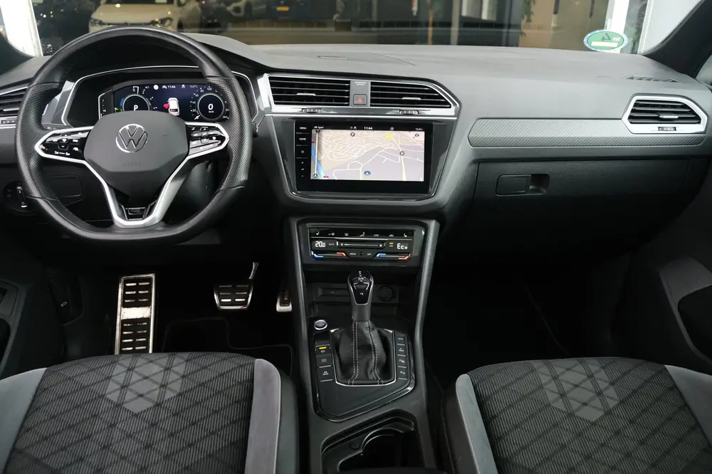Volkswagen Tiguan 1.4 TSI eHybrid 2x R-Line 245PK Pano Led N uit 2021, foto 12