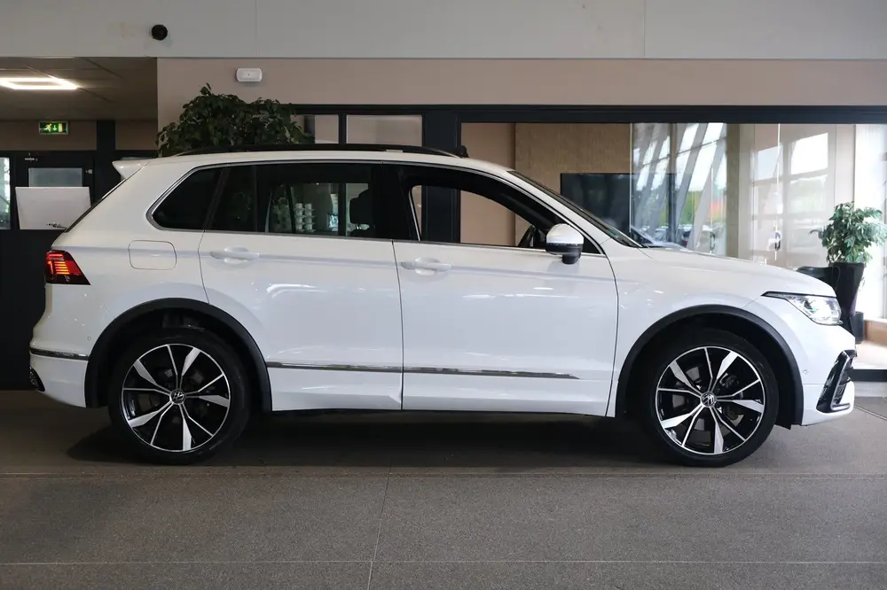 Volkswagen Tiguan 1.4 TSI eHybrid 2x R-Line 245PK Pano Led N uit 2021, foto 7