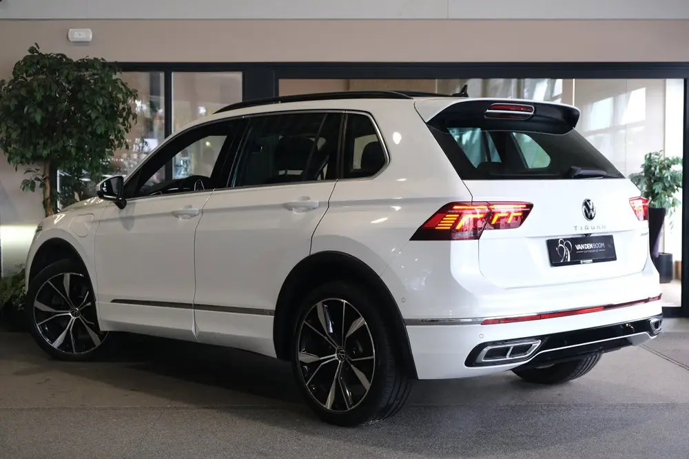 Volkswagen Tiguan 1.4 TSI eHybrid 2x R-Line 245PK Pano Led N uit 2021, foto 8