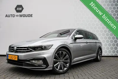 Volkswagen Passat Variant 1.5 TSI Pano Trekhaak R-line Carpl uit 2021