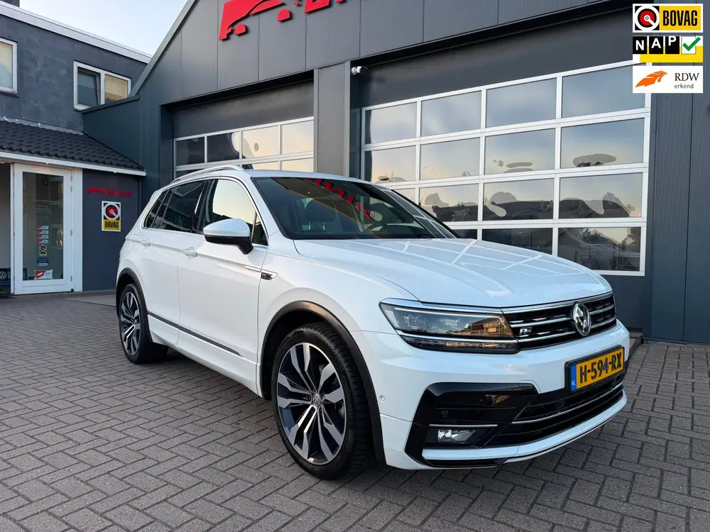 Volkswagen Tiguan 1.5 TSI ACT Highline Business R-Line / Pan uit 2020