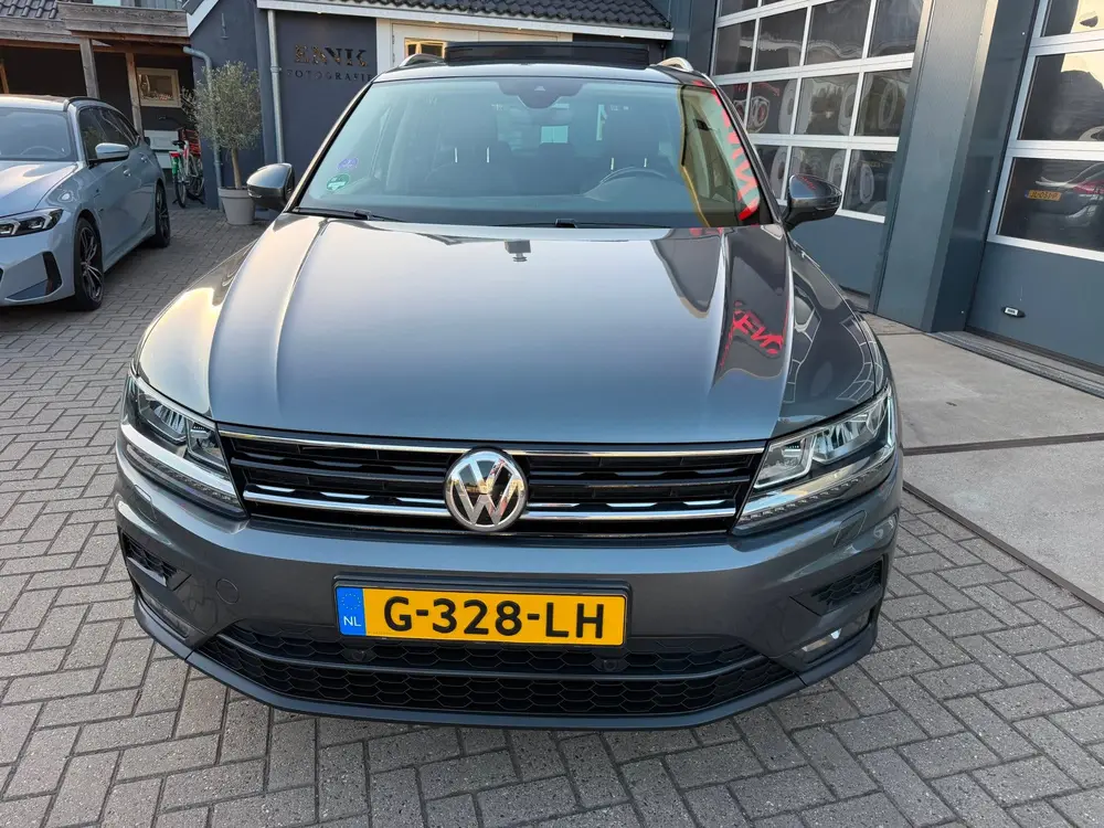 Volkswagen Tiguan 1.5 TSI ACT Highline Business R / Pano / 2 uit 2019, foto 4