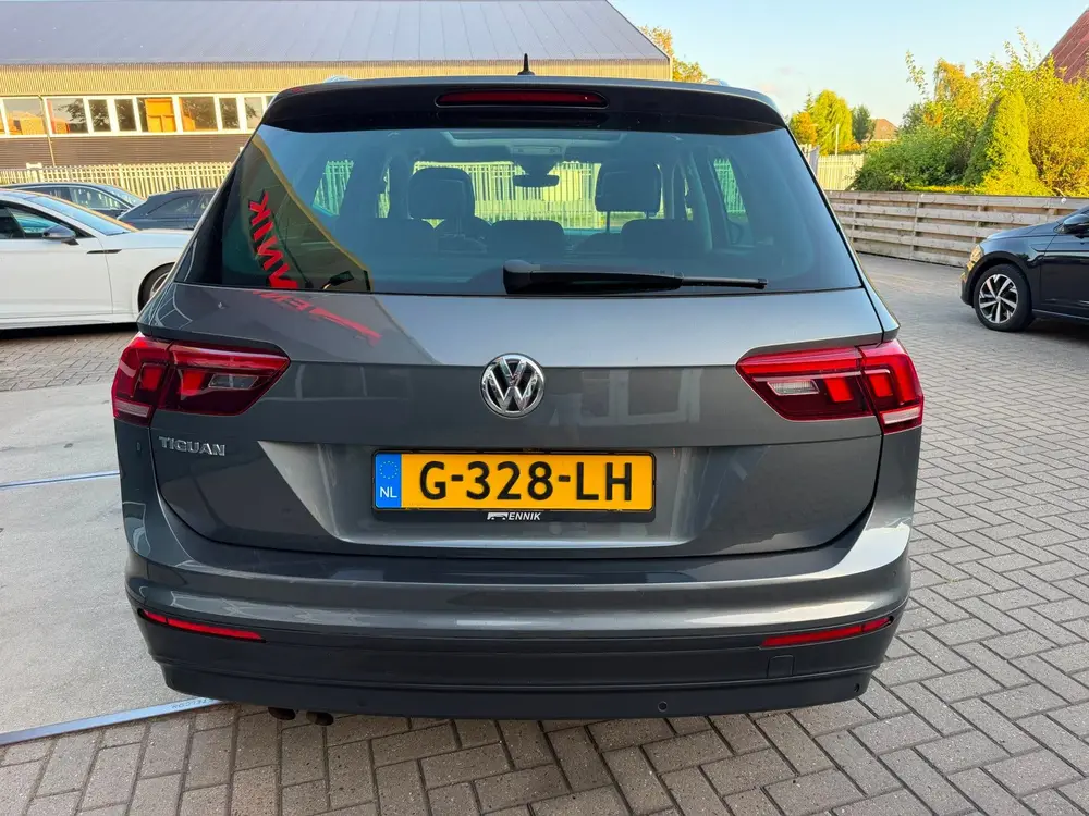 Volkswagen Tiguan 1.5 TSI ACT Highline Business R / Pano / 2 uit 2019, foto 9