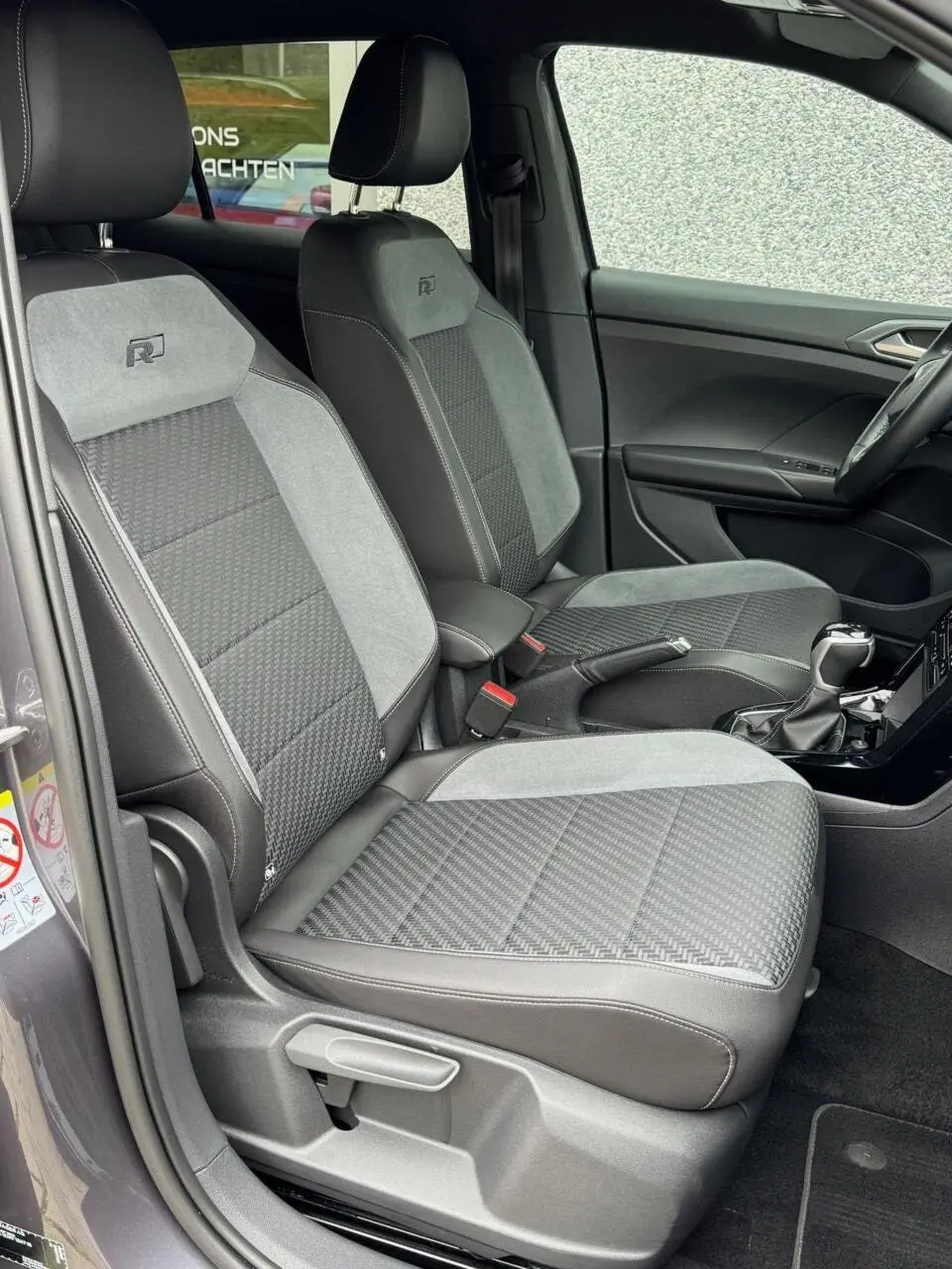 Volkswagen T-Cross 1.5 TSI 2x R-line Virtual/Stoelver/ACC/Ca uit 2022, foto 15