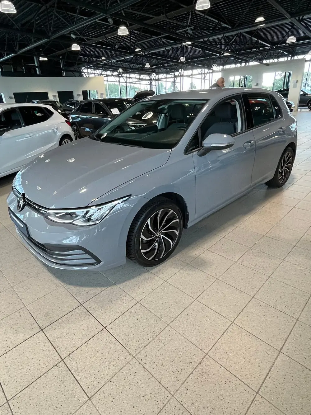 Volkswagen Golf 1.0 TSI 110pk 2020 Moonstone Grey uit 2020, foto 3