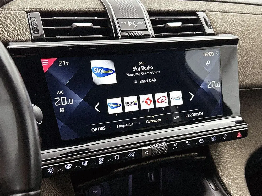 DS Automobiles 7 DS DS 7 Crossback 1.6 180pk Business Automaat | Apple Carpla uit 2019, foto 19