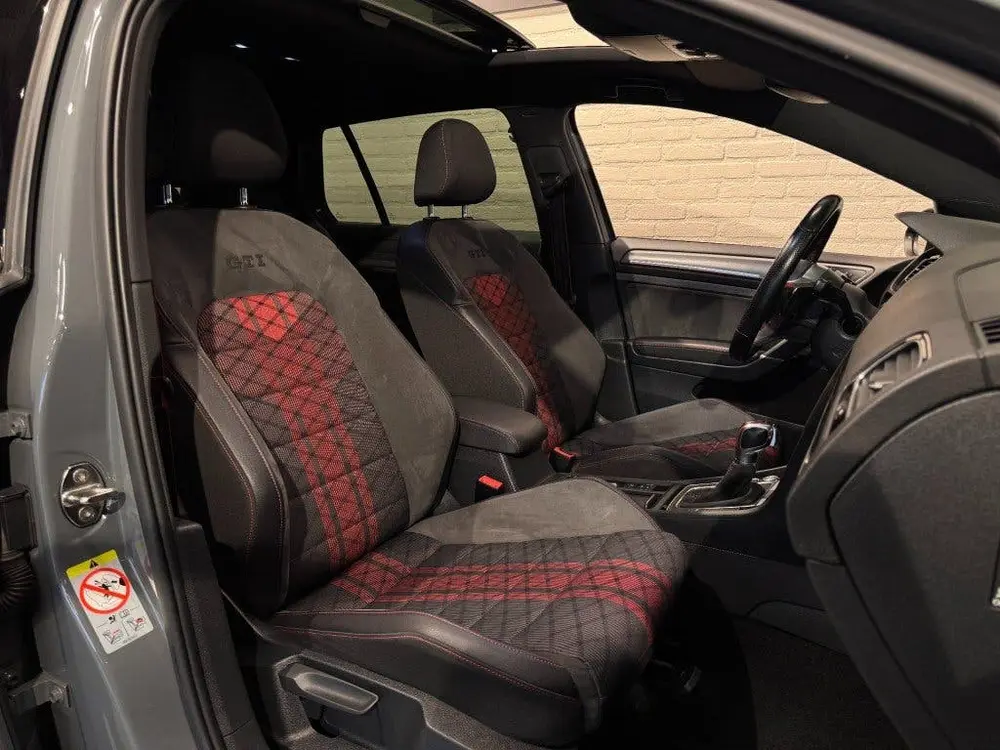 Volkswagen GOLF 2.0 TSI GTI TCR DSG Pano ACC Virtual Keyless uit 2019, foto 13
