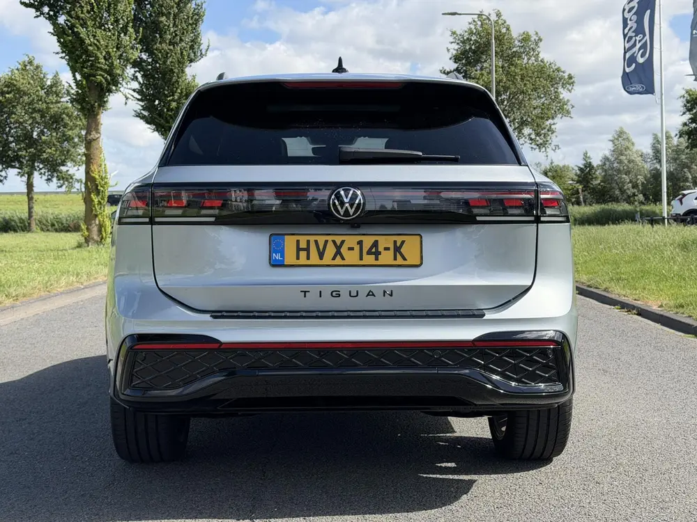 Volkswagen Tiguan 1.5 eHybrid R-Line Edition | Matrix LED | uit 2025, foto 9