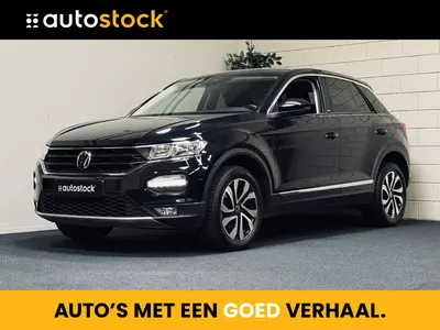 Volkswagen T-Roc 1.5 TSI Active | 17" | CarPlay | Stoelverw. uit 2022