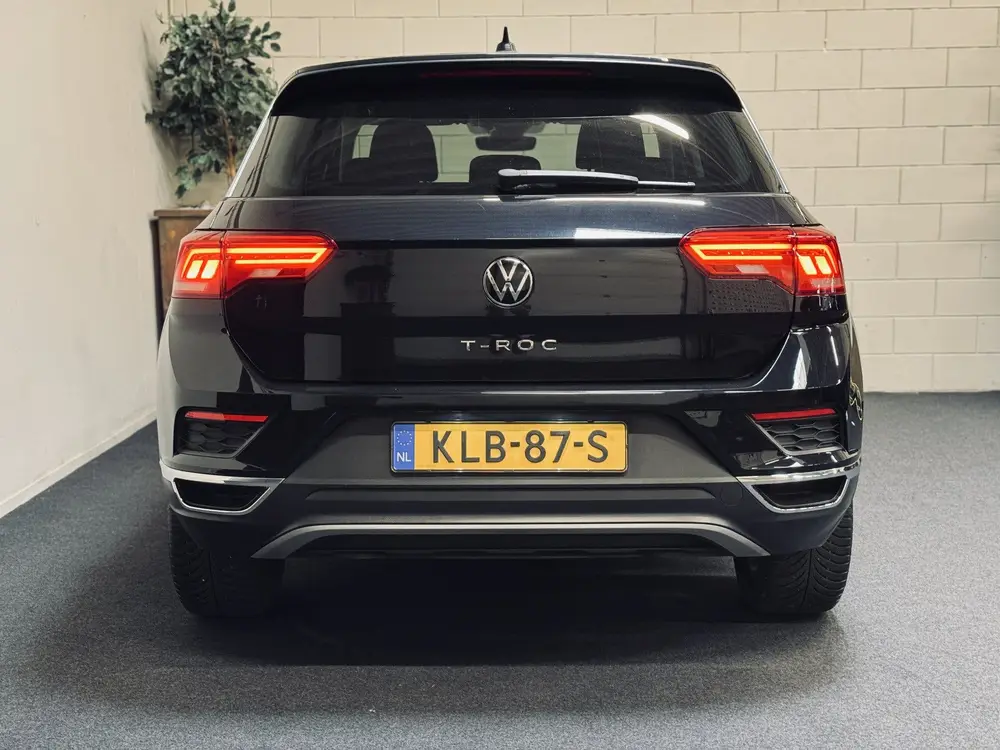 Volkswagen T-Roc 1.5 TSI Active | 17" | CarPlay | Stoelverw. uit 2022, foto 8