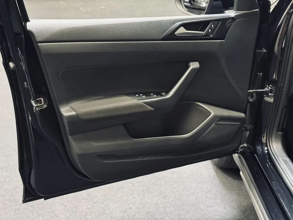 Volkswagen Taigo 1.0 TSI Life | Camera | Keyless | CarPlay uit 2024, foto 10