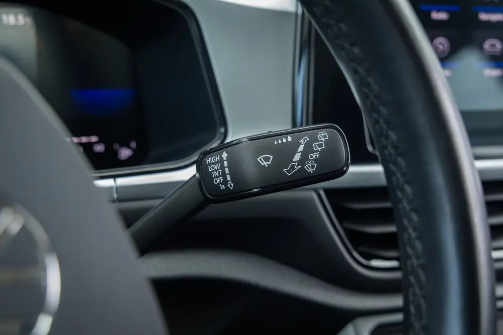 Volkswagen T-Roc 1.5 TSI Life nlauto Stoelverwarming | PDC | uit 2023, foto 17