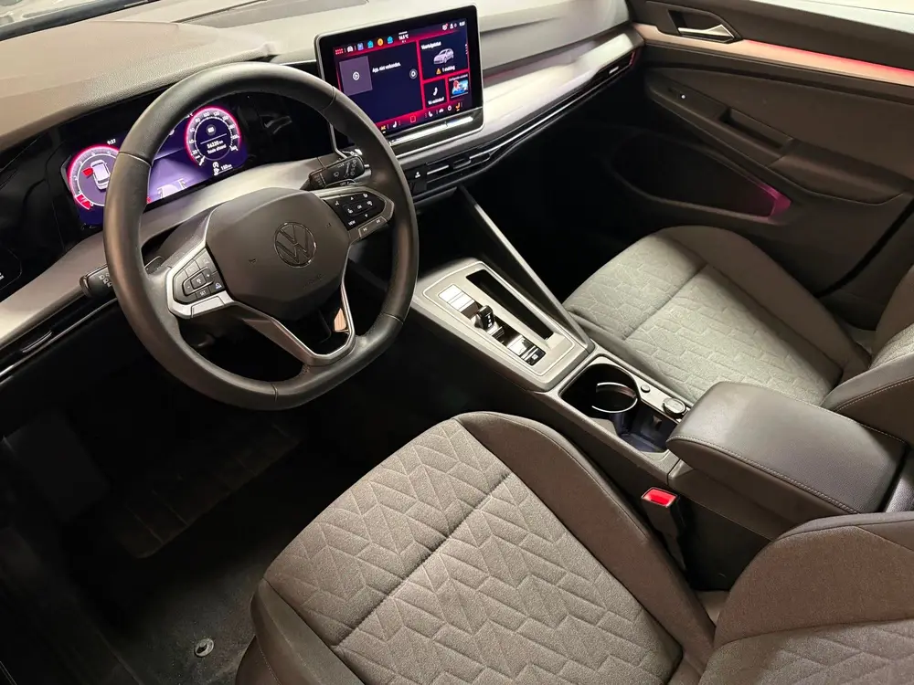 Volkswagen Golf 1.5 eTSI Life Edition | Stoel/Stuurverwarmin uit 2025, foto 12