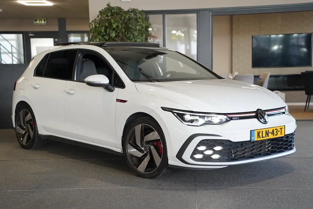 Volkswagen Golf 8 2.0 TSI GTI 245PK DSG Pano Led ACC Trekhaa uit 2024, foto 5