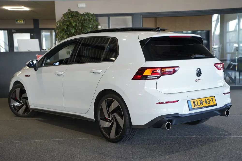 Volkswagen Golf 8 2.0 TSI GTI 245PK DSG Pano Led ACC Trekhaa uit 2024, foto 6