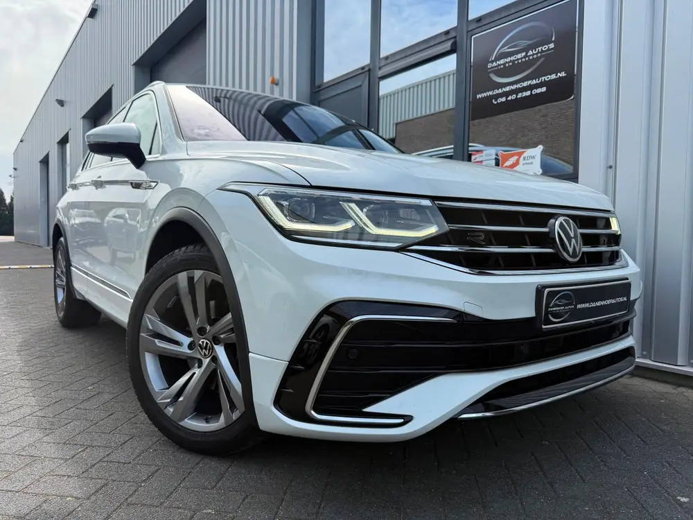 Volkswagen TIGUAN 1.5 TSI R-Line panoramadak parelmoer wit uit 2020, foto 3
