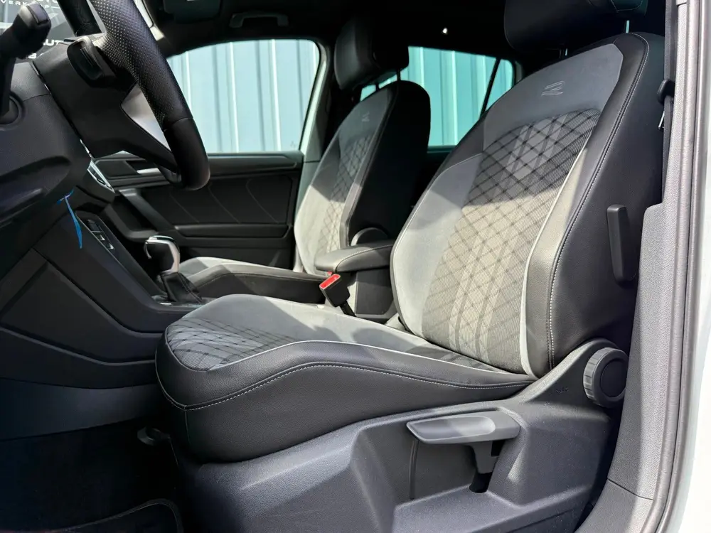 Volkswagen TIGUAN 1.5 TSI R-Line panoramadak parelmoer wit uit 2020, foto 6