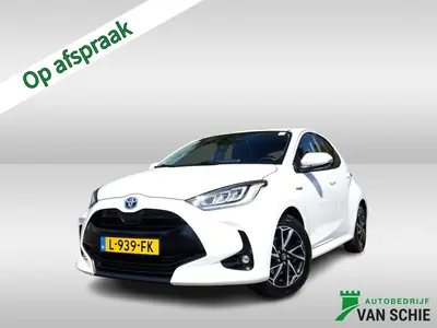 Toyota Yaris 1.5 Hybrid Dynamic 1e-Eig. & Dealer-Onderh BOVA uit 2021