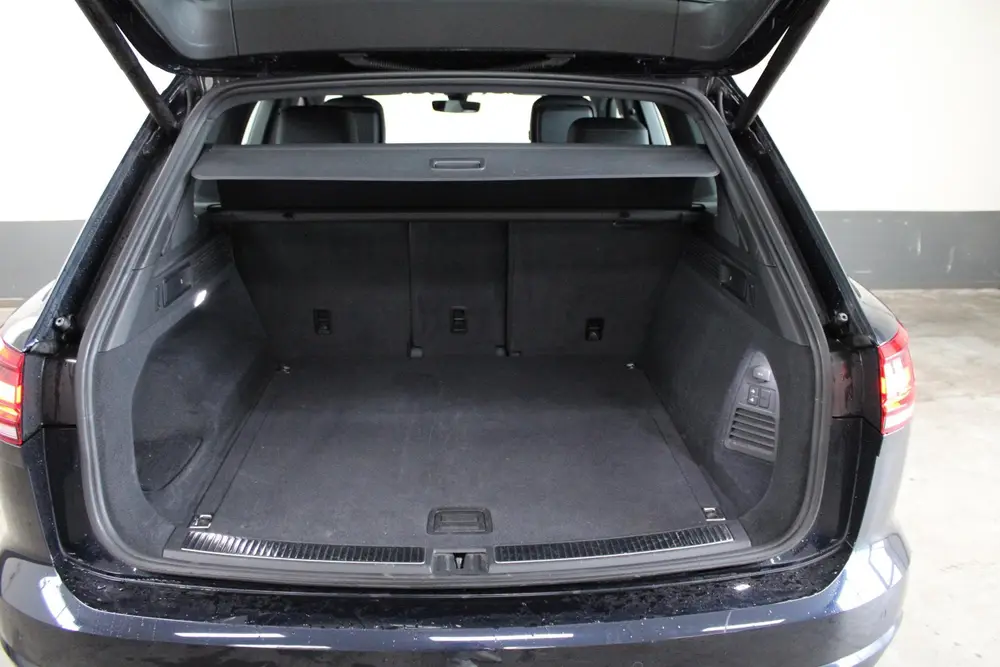 Volkswagen Touareg 3.0 TSI R-Line | Leder | Trekhaak | LED | uit 2019, foto 11