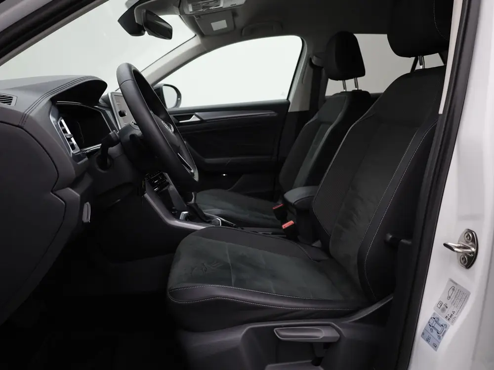 Volkswagen T-Roc 1.5 TSI Style | IQ Light | Camera | Stoelve uit 2023, foto 7