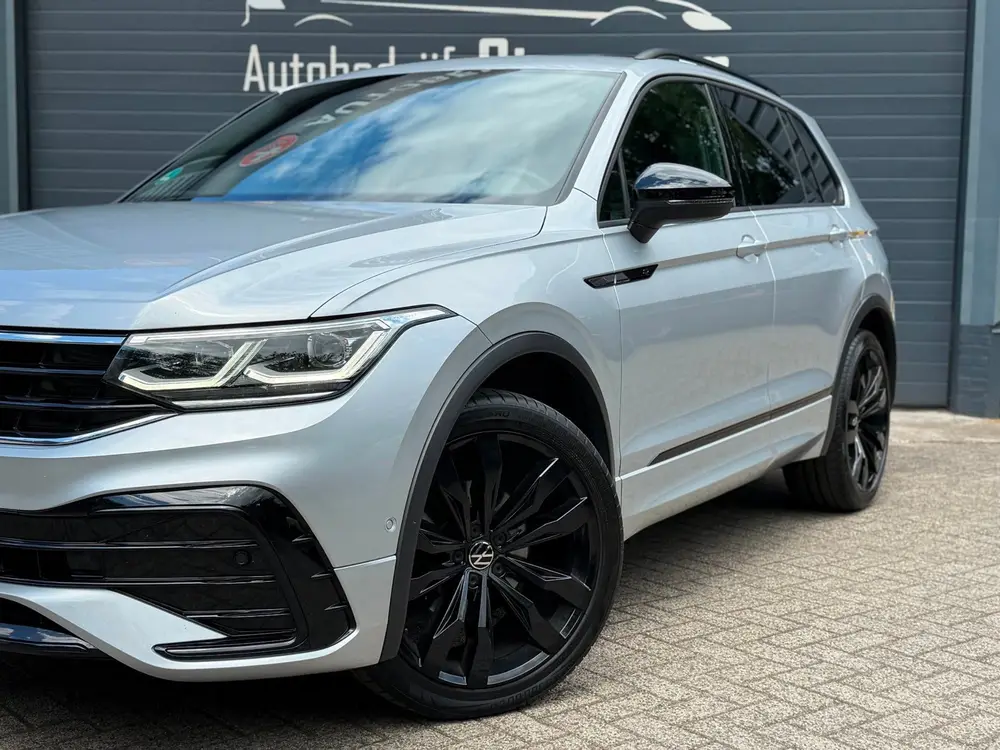 Volkswagen Tiguan 1.5 TSI R-Line Business+ | Pano | IQ | Cam uit 2022, foto 4