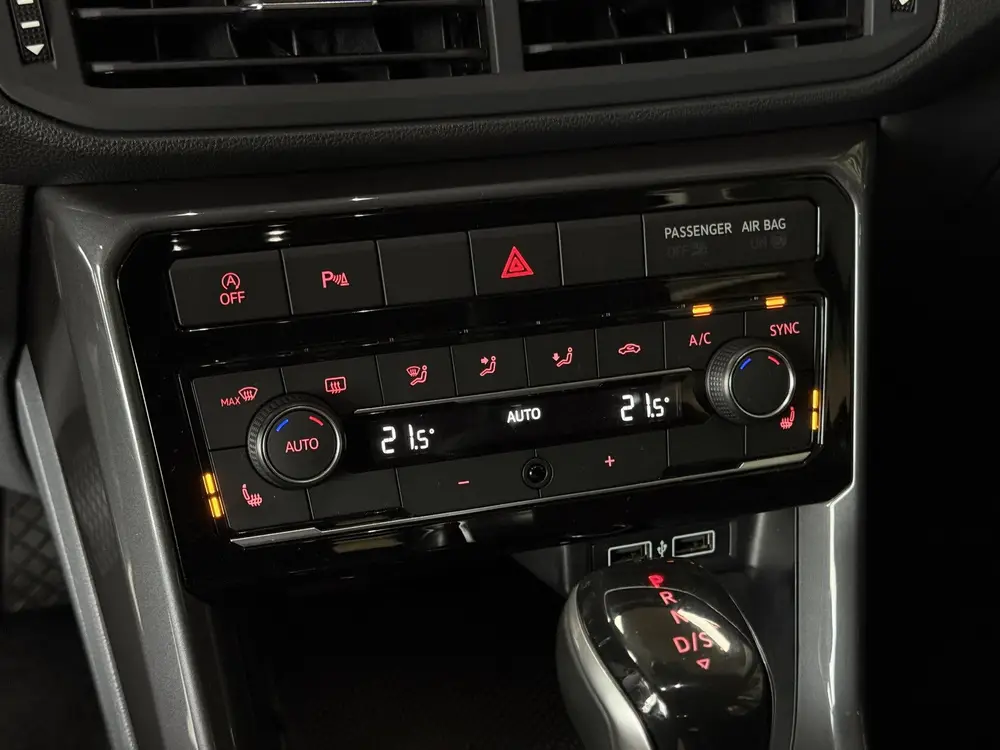 Volkswagen T-Cross 1.0 TSI 115pk DSG Style | Navi | Carplay uit 2019, foto 12