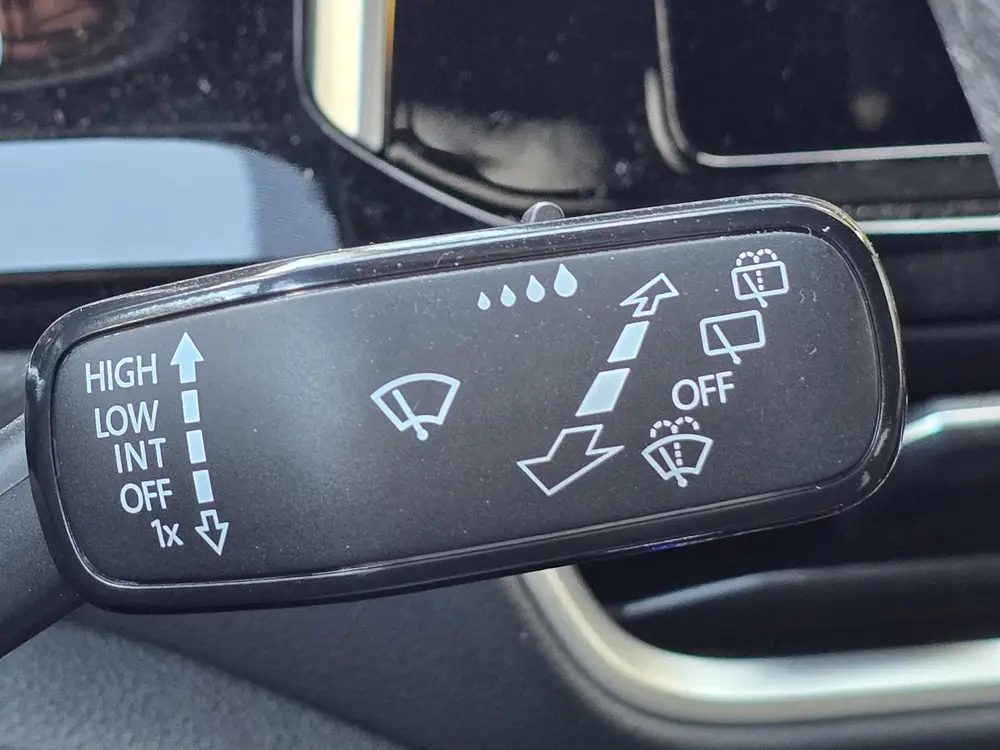 Volkswagen T-Roc 1.5 TSI R-Line Edition Virtual Cockpit Stuu uit 2025, foto 16