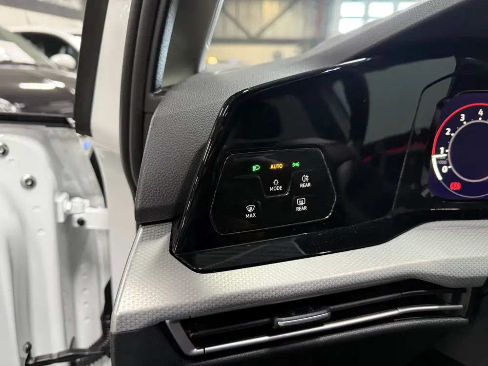 Volkswagen Golf 1.5 TSI 150 pk Move // Led // CarPlay // Sfe uit 2023, foto 11