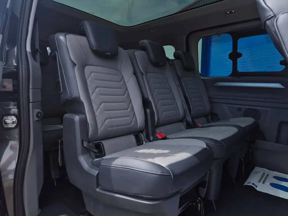 Volkswagen Caravelle Transporter T7 full options pano, verle uit 2026, foto 9
