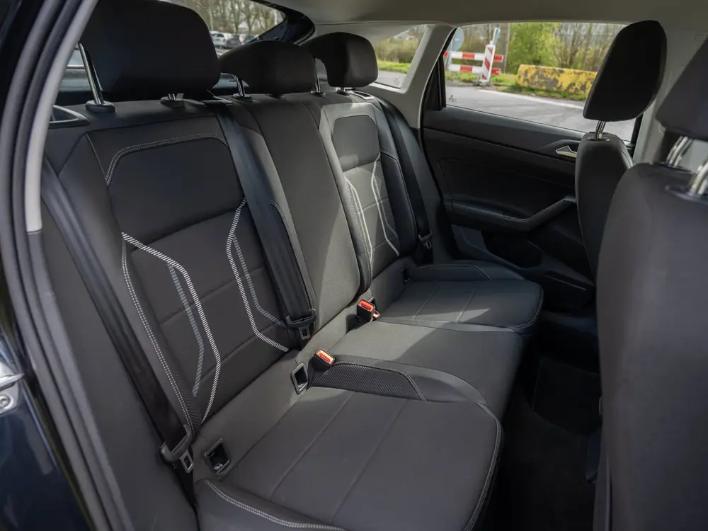 Volkswagen Taigo 1.0 TSI R-Line - AUTOMAAT - IQ LIGHT - PARK uit 2022, foto 17