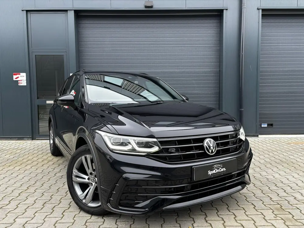 Volkswagen Tiguan 1.5 TSI R-Line Black Style PANO IQ CAMERA uit 2021, foto 12