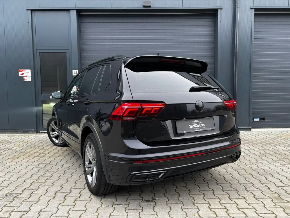 Volkswagen Tiguan 1.5 TSI R-Line Black Style PANO IQ CAMERA uit 2021, foto 13