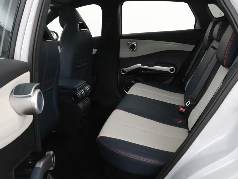 BYD Atto 3 Comfort 60 kWh | Warmtepomp | 92.5% SOH | 3-Fase uit 2023, foto 8
