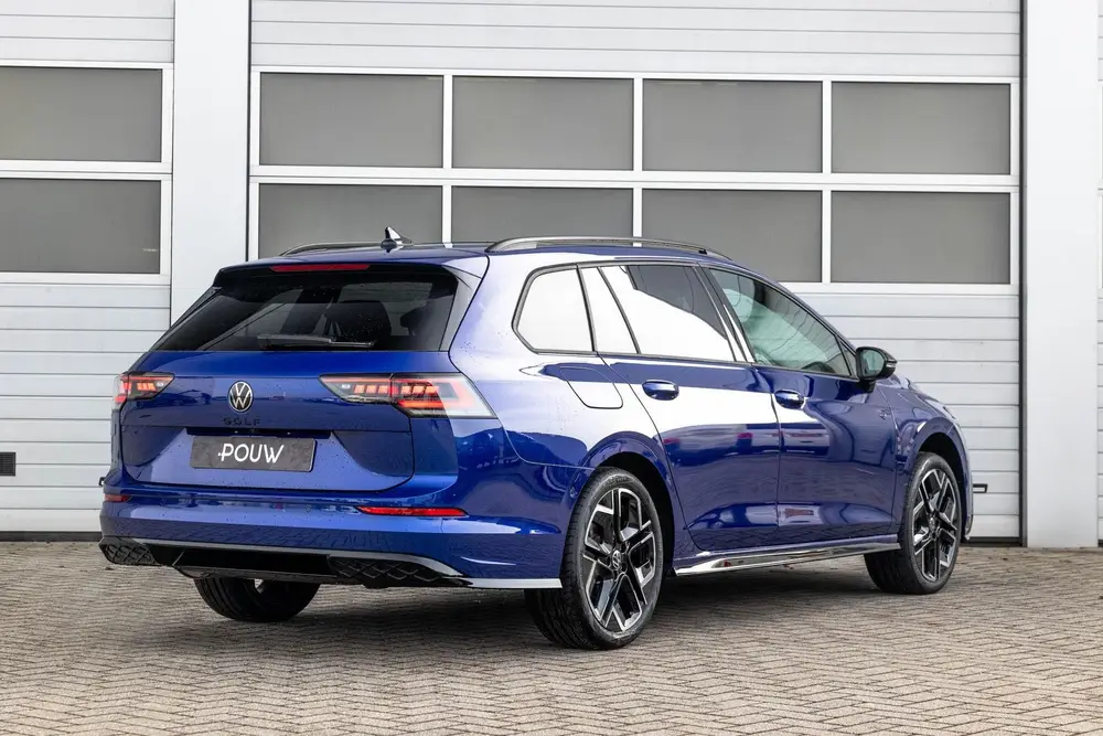 Volkswagen Golf Variant 1.5 eTSI 116pk DSG R-Line Edition | uit 2026, foto 2