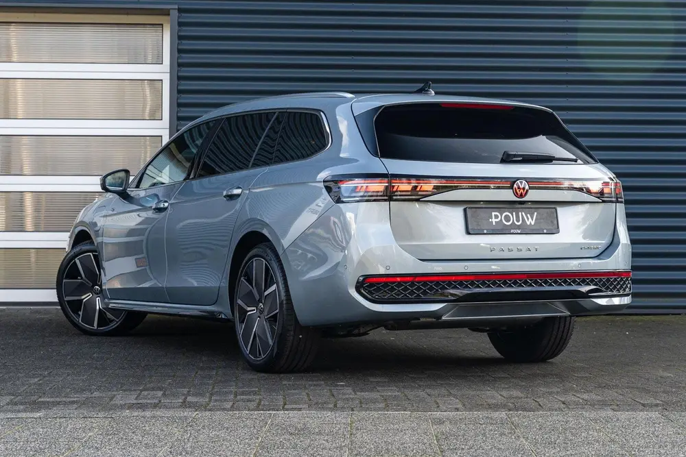Volkswagen Passat Variant 1.5 eHybrid 204pk R-Line Edition | uit 2026, foto 11