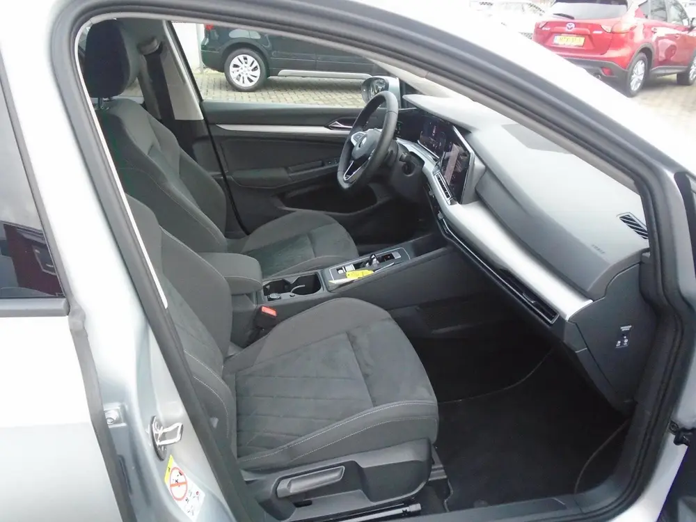Volkswagen Golf 1.0 eTSI Life BusinessAutomaat,Cruise. uit 2020, foto 12
