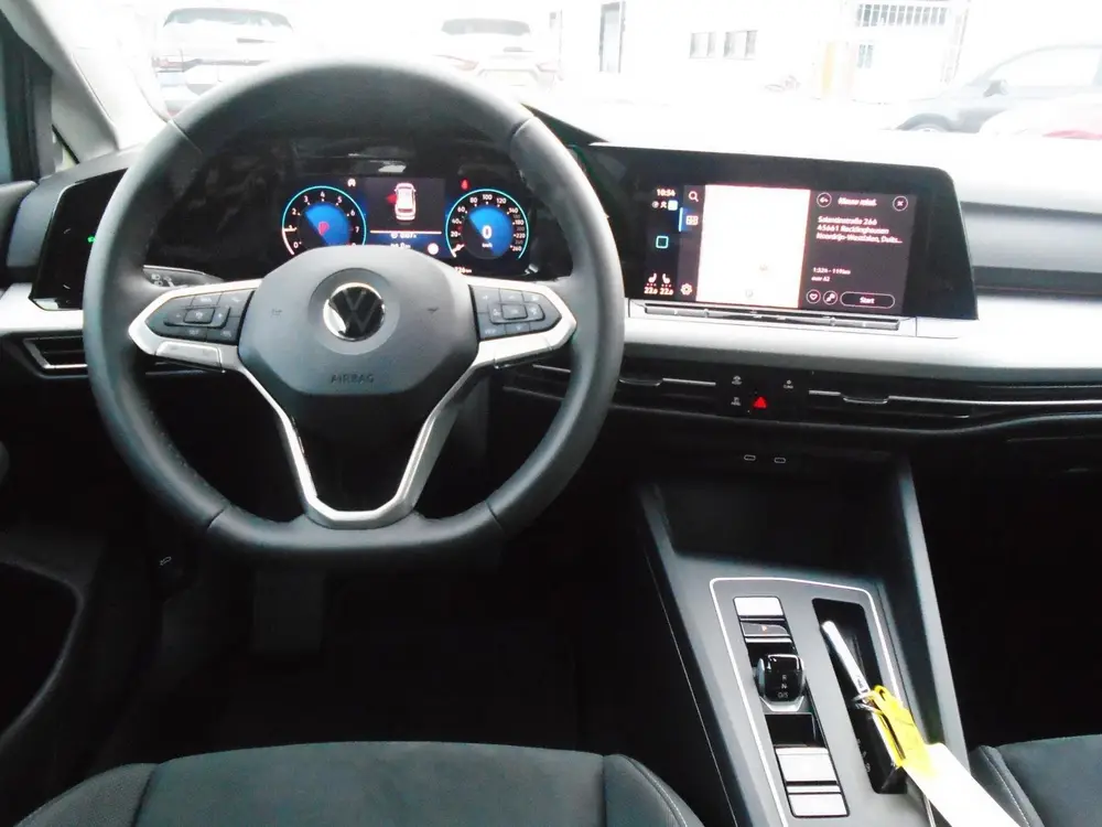 Volkswagen Golf 1.0 eTSI Life BusinessAutomaat,Cruise. uit 2020, foto 5